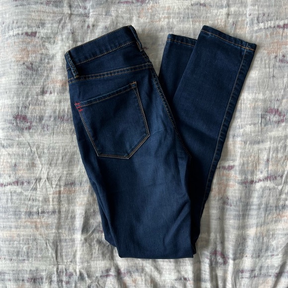 Urban Outfitters | High Rise Jeans - Picture 2 of 3